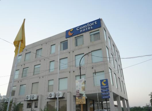 COMFORT HOTEL BY CHOICE HOTELS
